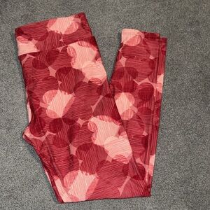 LulaRoe Tall and Curvy Heart Leggings
